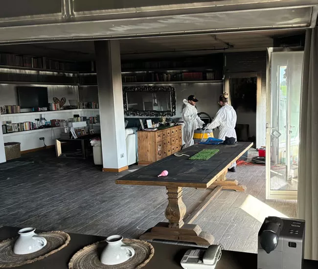 B&B prima della bonifica post incendio