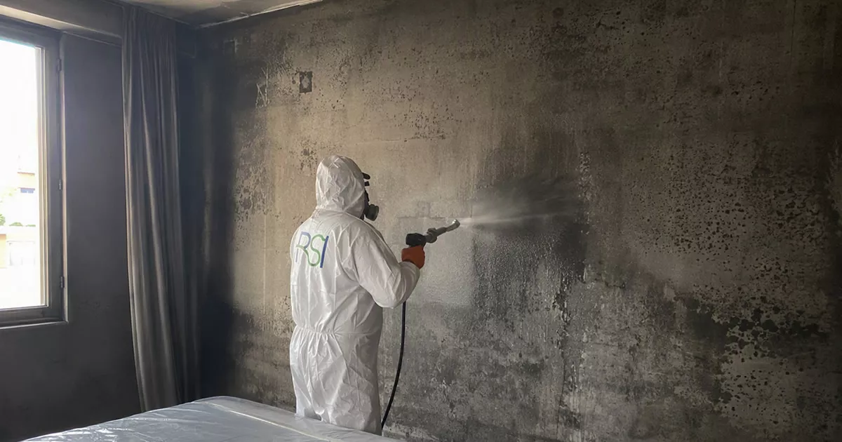 Pulizia post incendio a Napoli — Rapida Servizi Italia